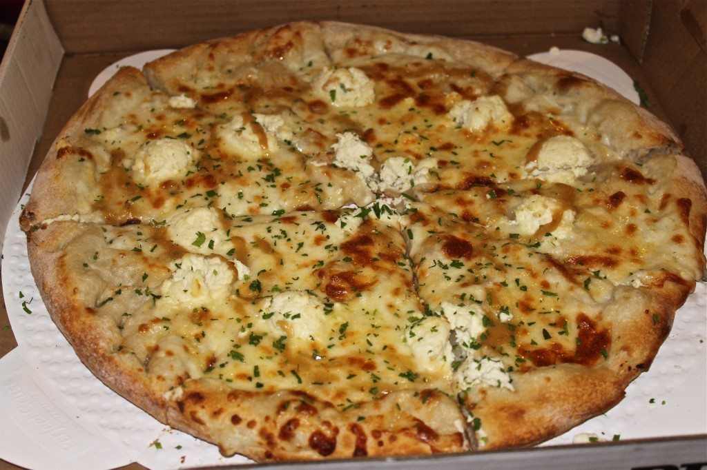 Ricotta, Fontina, Parmesan, Mozzarella, Roasted Garlic, Sea Salt, Olive Oil, Fresh Italian Parsley.