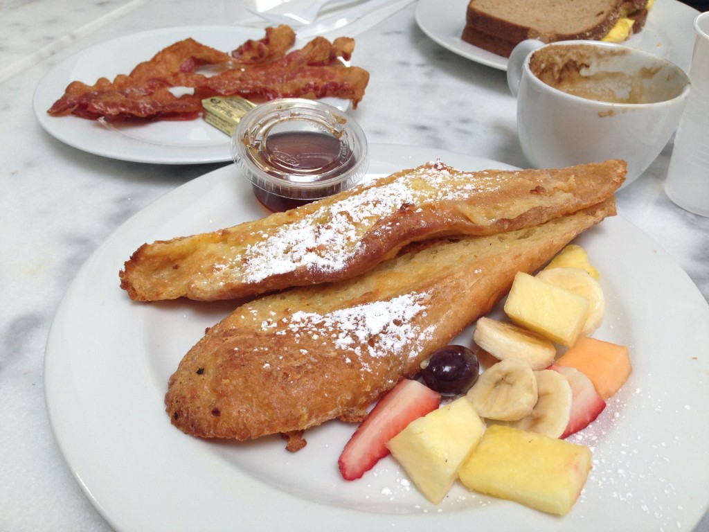 French Toast and bacon at Le Bon Cafe.