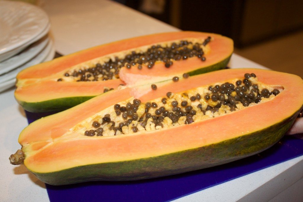 Ripe juicy papaya, the perfect dessert!